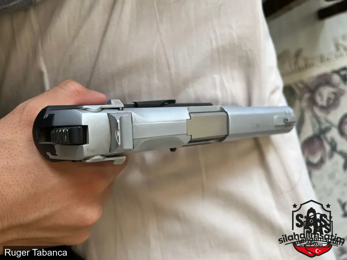 Ruger Tabanca  - 2