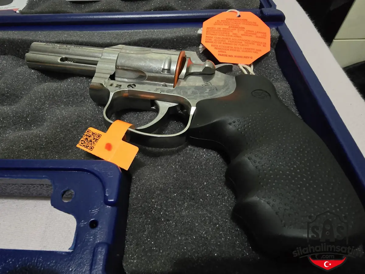 Colt King Cobra 3 Magnum - 2