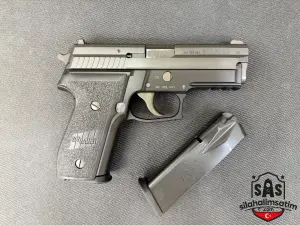 çok az kulanılmış sıg sauer P229 orjinal boyası özel kilitli kutu ve yedek şarjörü mevcut lütfen evrakları hazır olanlar arasın