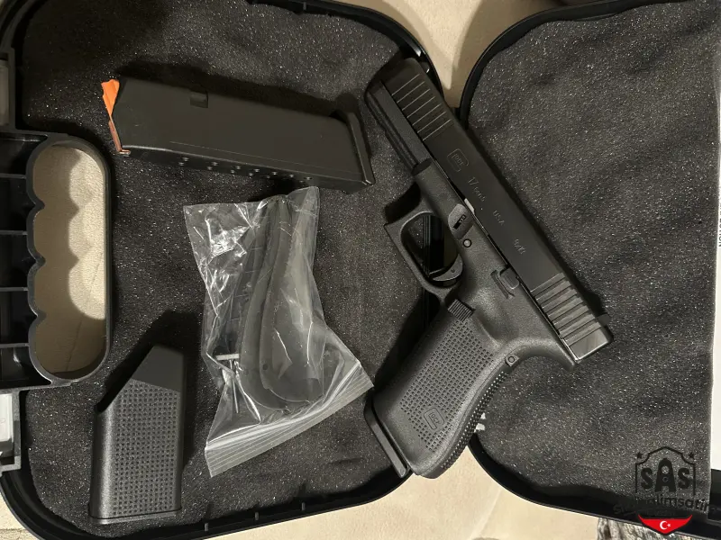 KAMU GÖREVLİSİNDEN SIFIR KUTU ATIŞ YAPILMAMIŞ GLOCK G17 GEN5