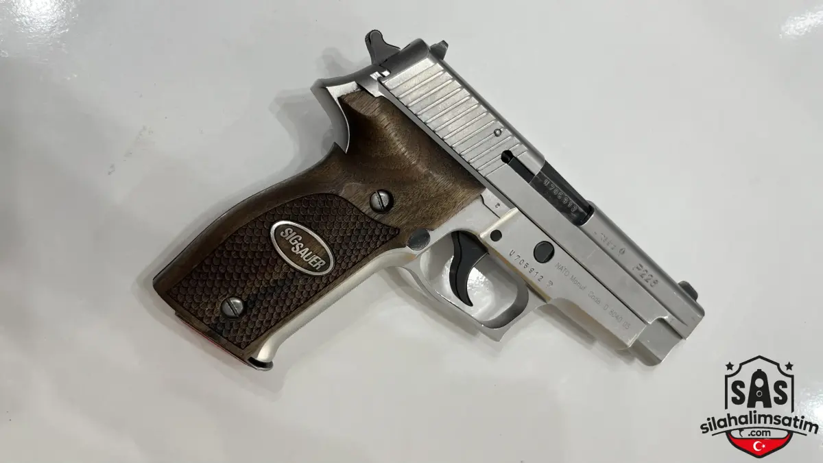 SIG SAUER P226 - 5