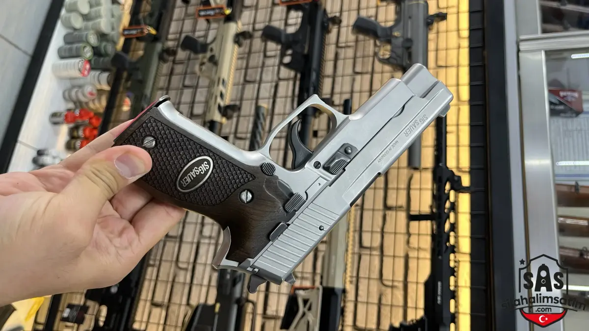 SIG SAUER P226 - 6
