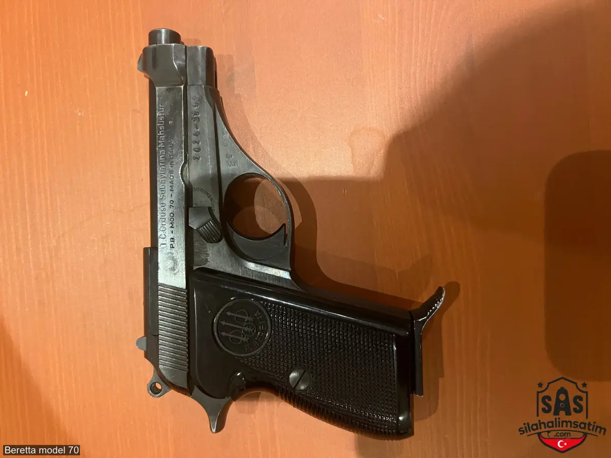 Beretta model 70 - 2