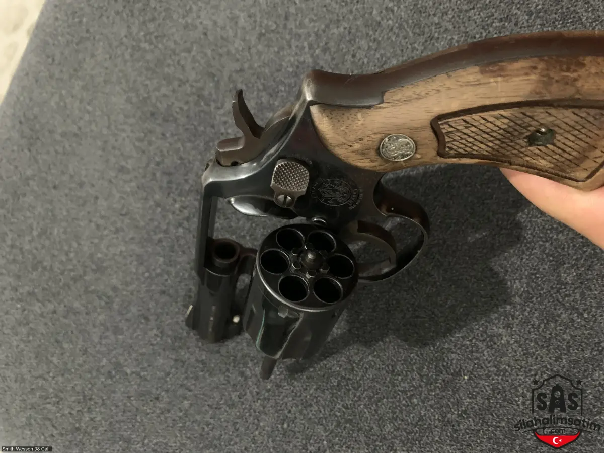 Smith Wesson 38 Cal.  - 3