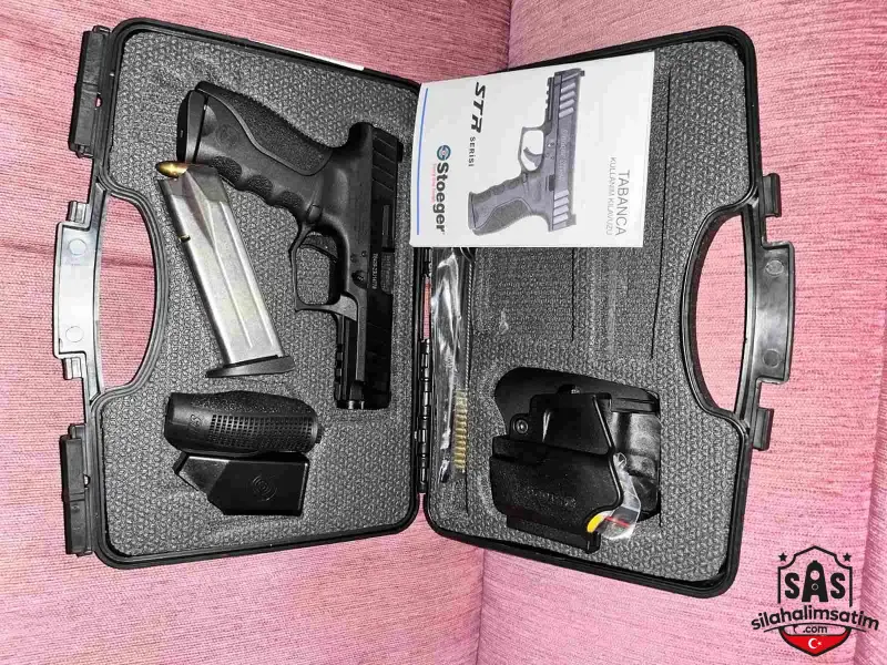 CZ P07 ve stoeger str9
