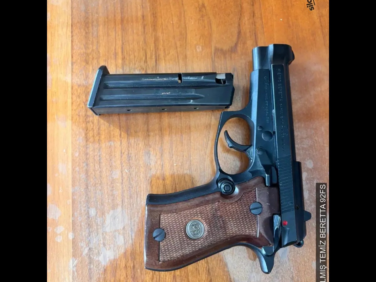 AZ KULLANILMIŞ TEMİZ BERETTA 92FS - 5