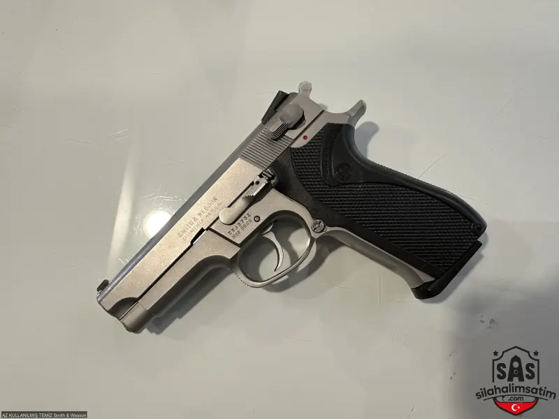 AZ KULLANILMIŞ TEMİZ Smith & Wesson