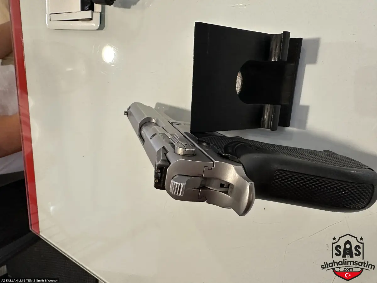AZ KULLANILMIŞ TEMİZ Smith & Wesson - 7