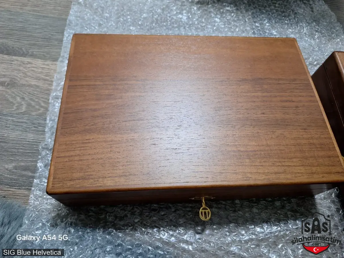 SIG Blue Helvetica  - 3