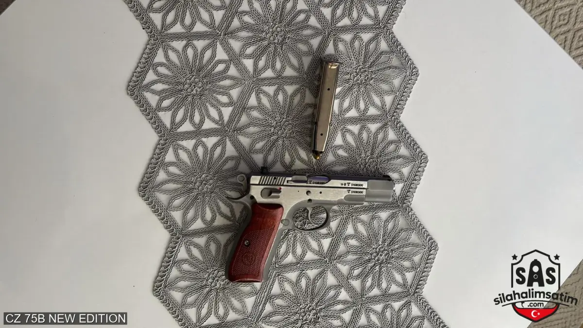 CZ 75B NEW EDITION - 4